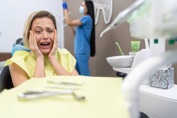 Best Emergency Dental Care for Broken or Chipped Teeth in New Glarus, WI